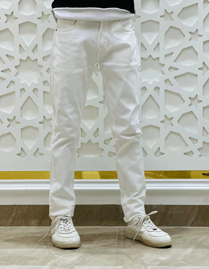 Essential White Slim Fit Denim Jeans - Size 28 PATTERNS FOR MEN