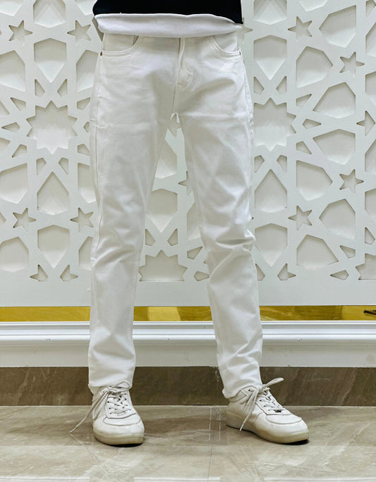 Essential White Slim Fit Denim Jeans - Size 28 PATTERNS FOR MEN